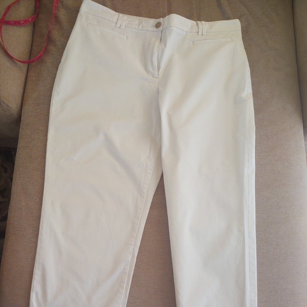 Ann Taylor White Cotton Cropped Pant